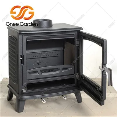 لکڑی جلانے کی جگہ۔